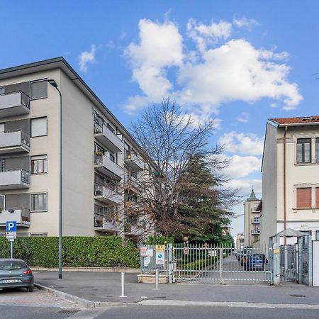 Rog27-Large Apartment With Transport Close To Home- Milan Luaran gambar